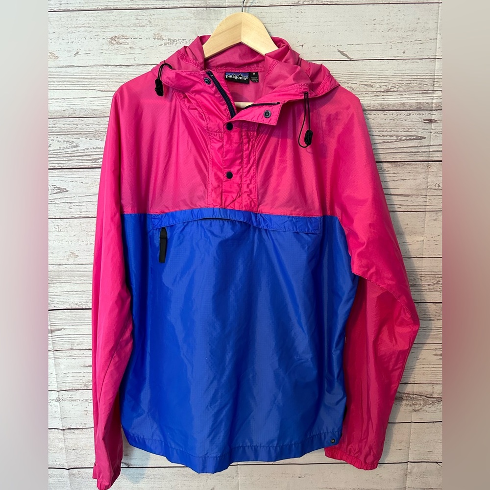 Patagonia Womens Size Medium 1/4 Jacket Long Sleeve Pink & Blue Adjustable Cuffs
